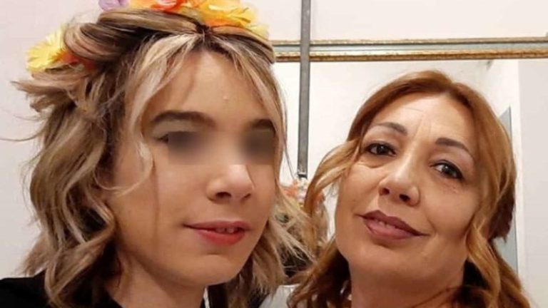 Greta transgender e la madre