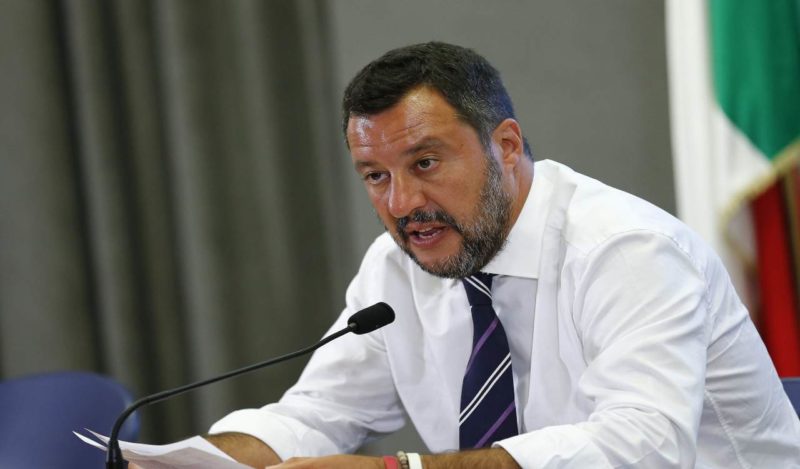 salvini aggredito