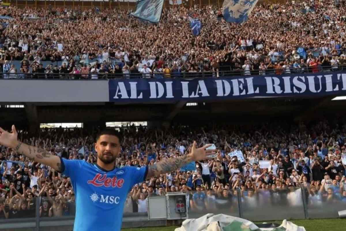 Lorenzo Insigne saluto a Napoli