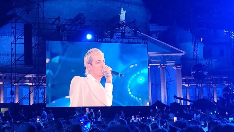 Gigi D'Alessio concerto in Piazza del Plebiscito a Napoli