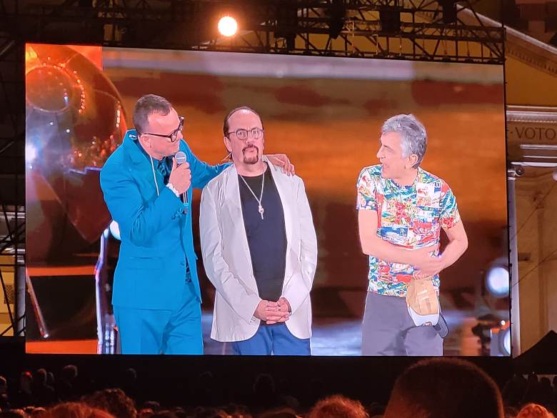 Gigi D'Alessio concerto in Piazza del Plebiscito a Napoli