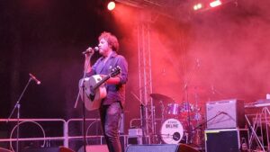 Futuranews - Song Na Pace, un successo all'Arenile di Bagnoli per il concertone di beneficenza - VIDEO e FOTO