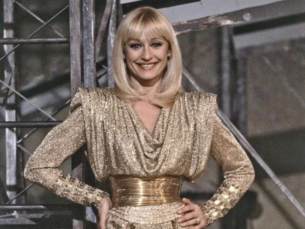 Strada Raffaella Carrà Marco Pannella richiesta ufficiale Arcigay Napoli Comune