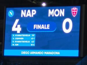 Napoli stellare annichilisce Monza 4-0 al Maradona VIDEO e FOTO dallo stadio