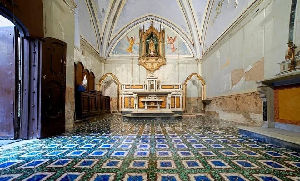 EDIT Napoli 2022: Le Casette delle Pezzentelle di Michele De Lucchi nella chiesa di Santa Luciella ai Librai