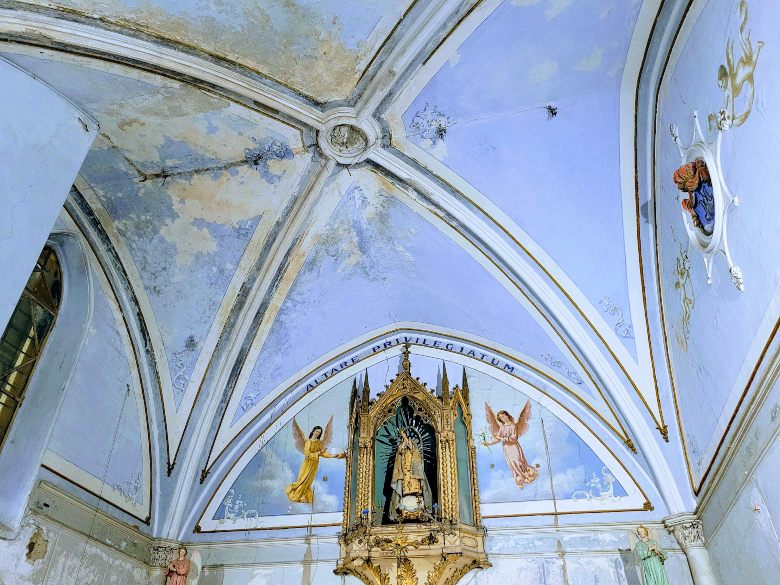 Futuranews - "Voci dall'Aldilà", viaggio nella Chiesa Museo di Santa Luciella con il suo Teschio con le orecchie "Voci dall'Aldilà", viaggio nella Chiesa Museo di Santa Luciella con il suo Teschio con le orecchie
