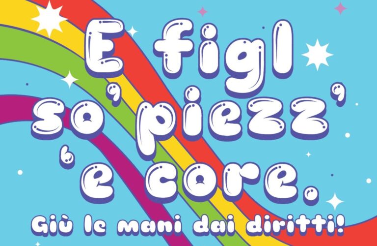 "E figl so’ piezz’ ‘e core. Giù le mani dai diritti!": Flash Mob a Napoli