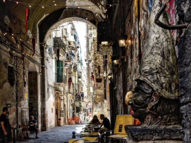 "Vedi Napoli d'estate e poi torni", il programma con tutti gli appuntamenti gratuiti