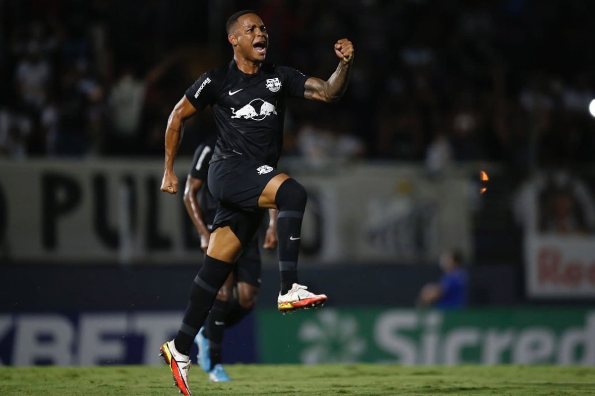 Calciomercato Napoli, in arrivo Natan: chi è il difensore brasiliano che sostituirà Kim